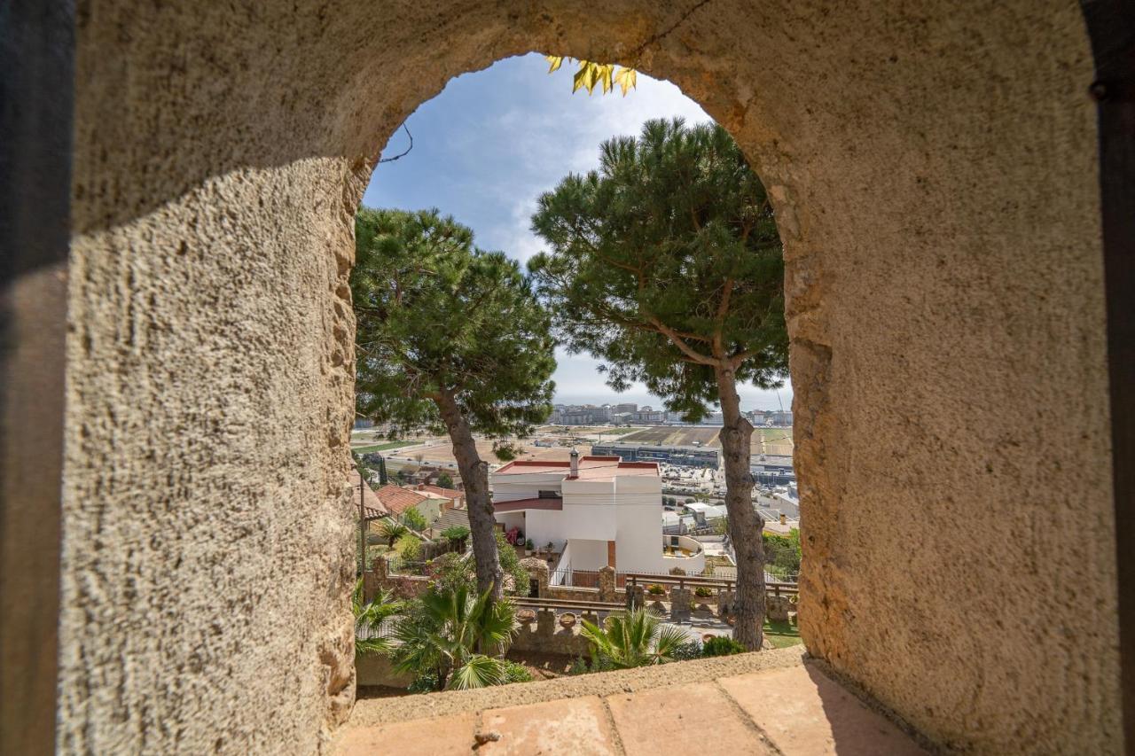 Castillo Can Xirau, Propiedad Exclusiva Con Piscina & Aircon Villa Santa Susanna Bagian luar foto